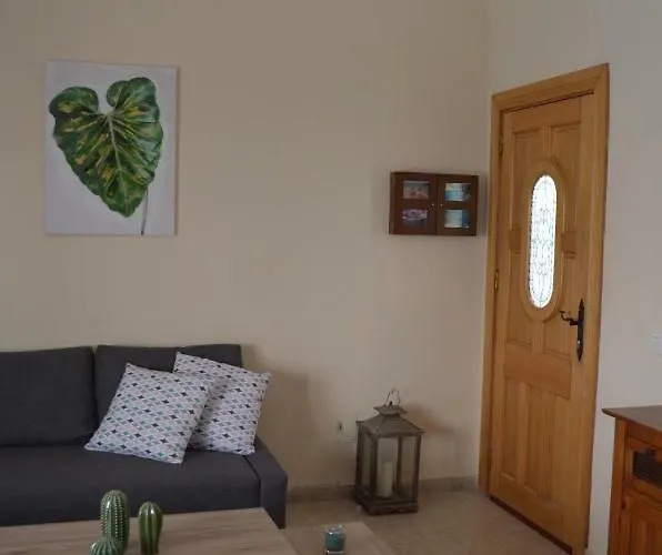 Villa Lola